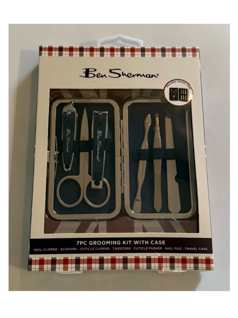 Ben Sherman nwt Navy and Silver 7-Piece Grooming Kit with case